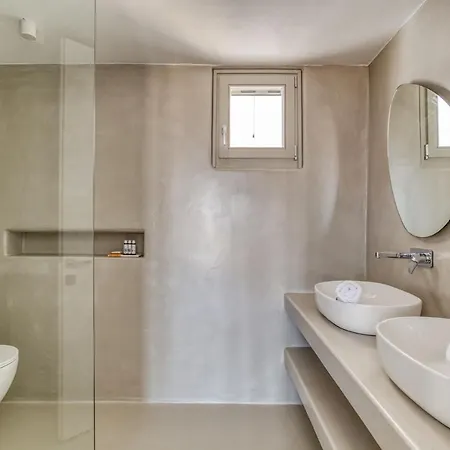 Lil Paros Aprt.3 Apartment